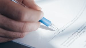 Contrato intermitente vale a pena? Veja vantagens, riscos e direitos em 2026